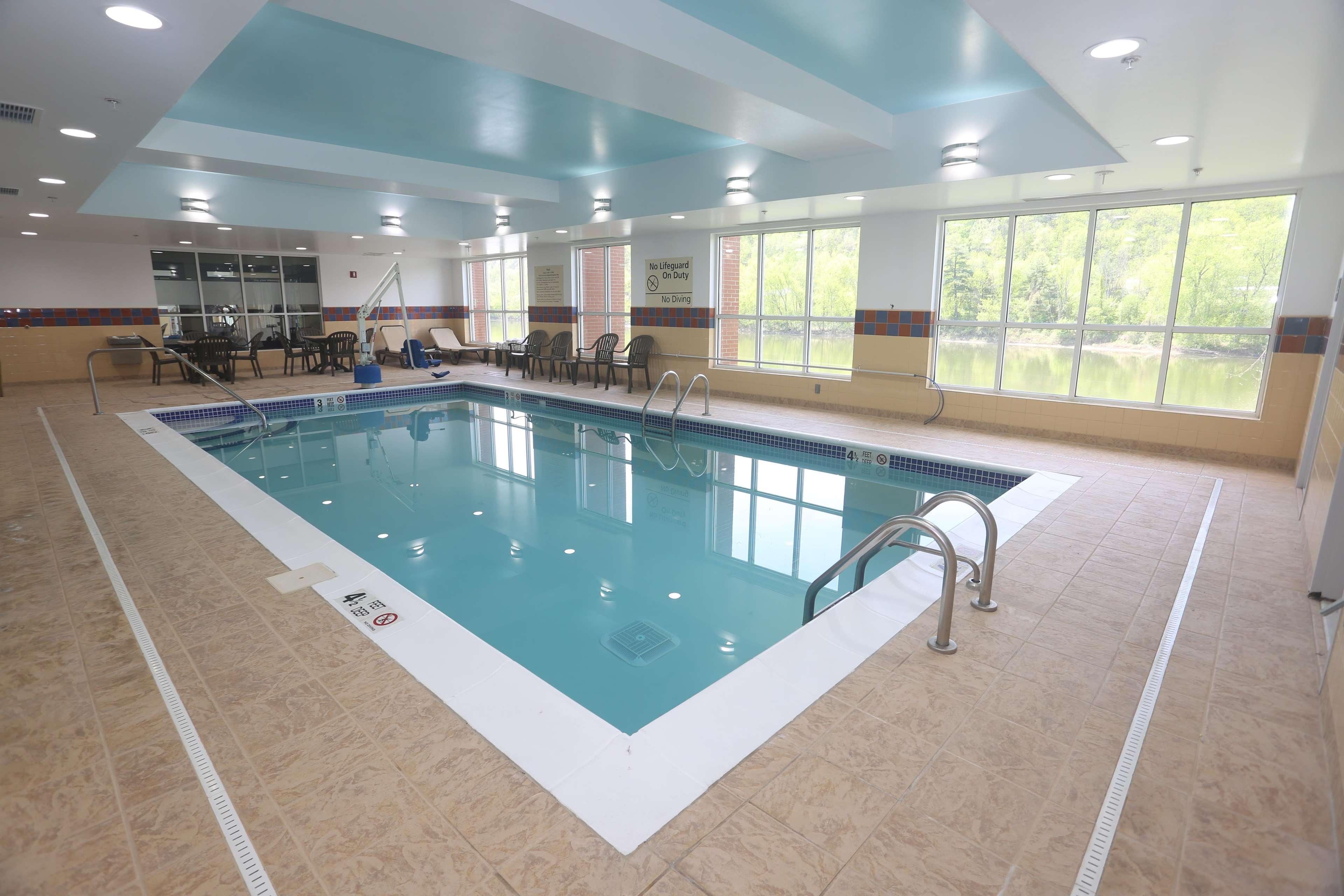 Hotel Hampton 3*